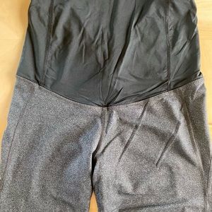 Maternity wear bottom capris